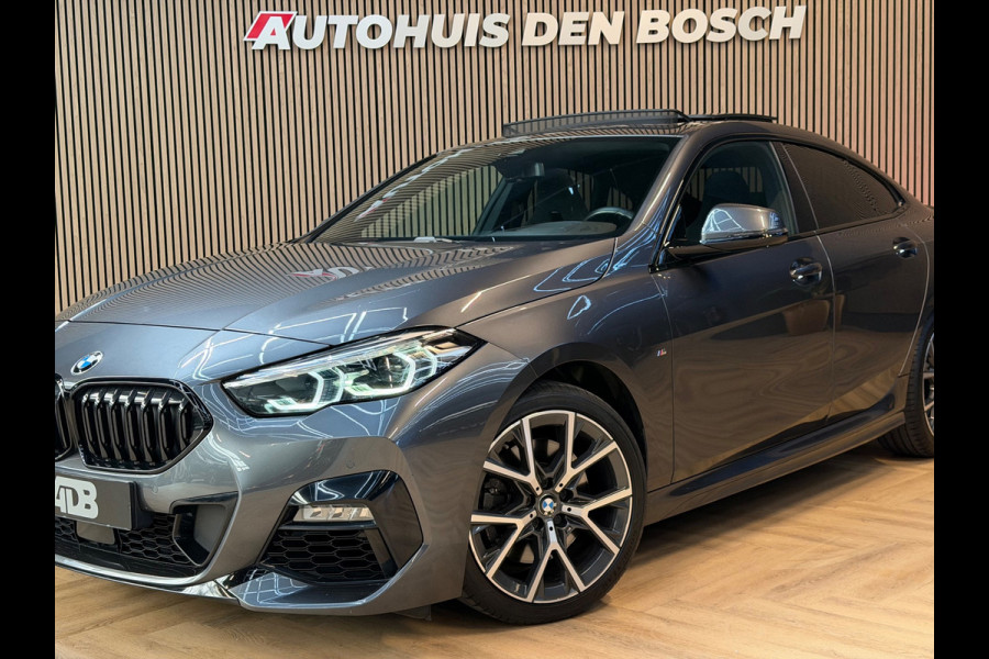 BMW 2 Serie Gran Coupé 220i M Sport - Pano - Kuipstoelen
