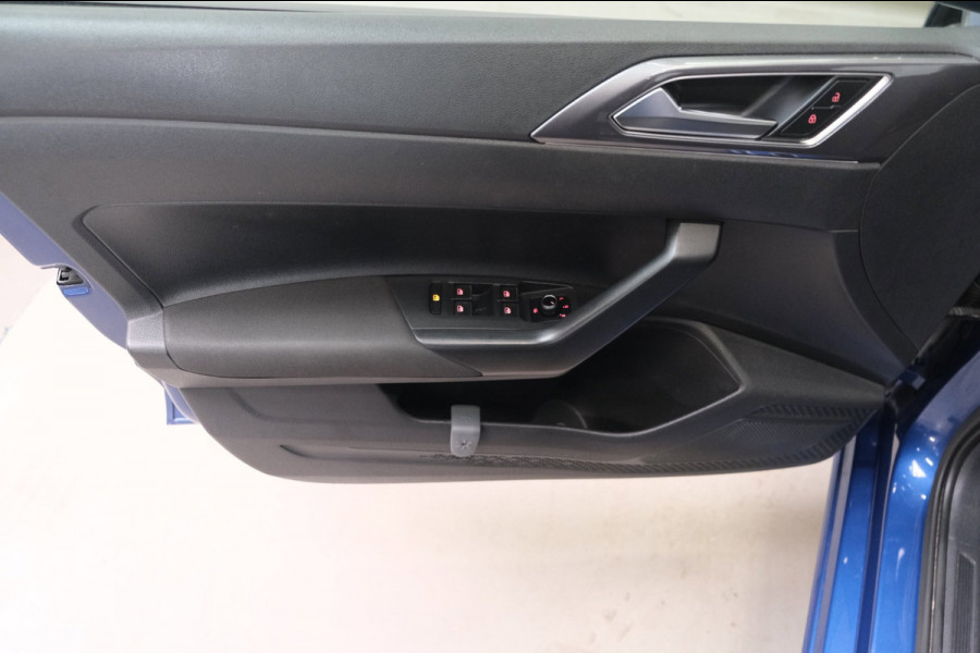 Volkswagen Polo 1.0 TSI Highline - N.A.P. Airco, Cruise, PDC, Camera, Carplay.