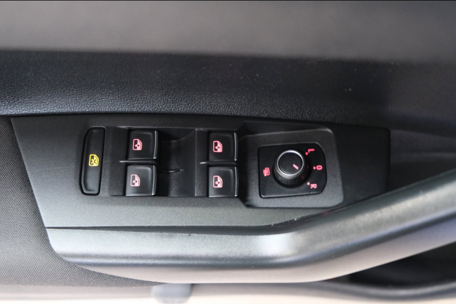 Volkswagen Polo 1.0 TSI Highline - N.A.P. Airco, Cruise, PDC, Camera, Carplay.