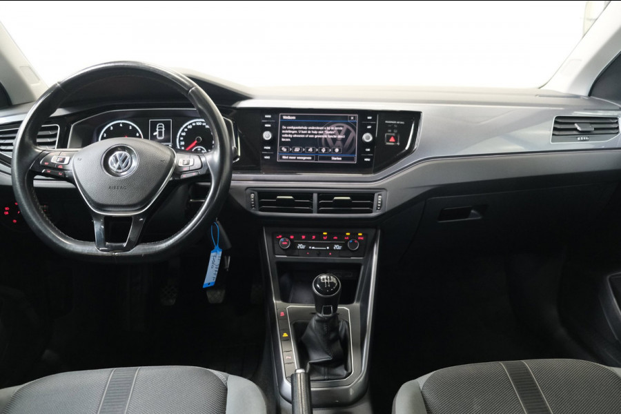 Volkswagen Polo 1.0 TSI Highline - N.A.P. Airco, Cruise, PDC, Camera, Carplay.
