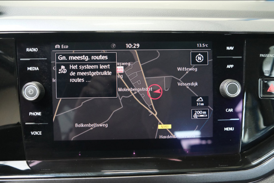 Volkswagen Polo 1.0 TSI Highline - N.A.P. Airco, Cruise, PDC, Camera, Carplay.