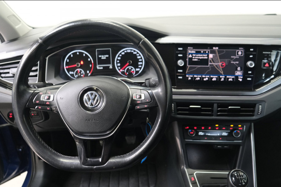 Volkswagen Polo 1.0 TSI Highline - N.A.P. Airco, Cruise, PDC, Camera, Carplay.