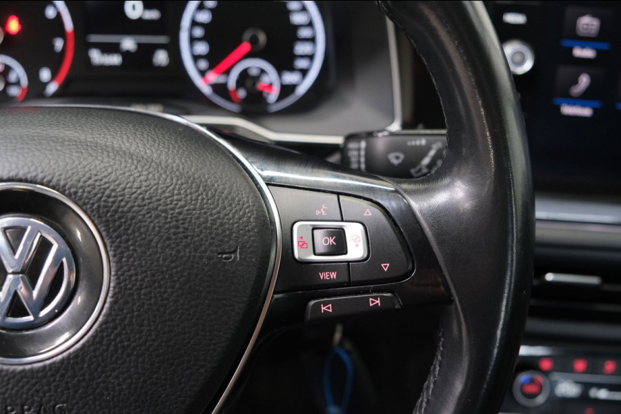 Volkswagen Polo 1.0 TSI Highline - N.A.P. Airco, Cruise, PDC, Camera, Carplay.