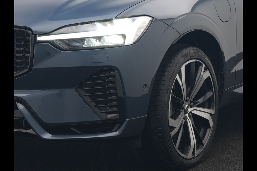Volvo XC60 T6 AWD Plus Dark PHEV 350pk Dealer O.H. | Trekhaak Af Fabriek | Panodak | 360 Camera | Adaptive Cruise | Lederen Sportstoelen Memory & Verwarmd | 21'' L.M. | Keyless | Google Assistant | Apple Carplay | Stuur Verwarmd | DAB | Plug In Hybrid |