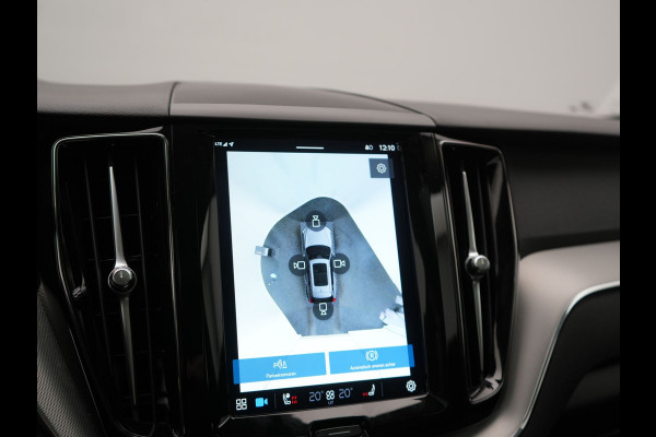 Volvo XC60 T6 AWD Plus Dark PHEV 350pk Dealer O.H. | Trekhaak Af Fabriek | Panodak | 360 Camera | Adaptive Cruise | Lederen Sportstoelen Memory & Verwarmd | 21'' L.M. | Keyless | Google Assistant | Apple Carplay | Stuur Verwarmd | DAB | Plug In Hybrid |
