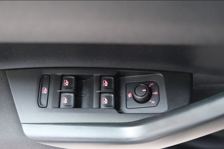 Volkswagen Polo 1.0 TSI Comfortline - N.A.P. Airco, Cruise, Camera, Carplay, Navi.