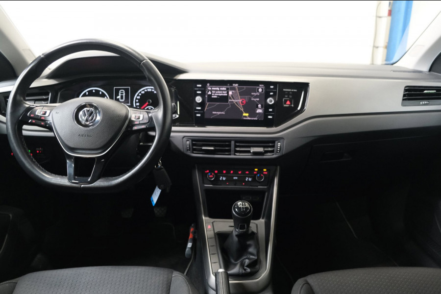 Volkswagen Polo 1.0 TSI Comfortline - N.A.P. Airco, Cruise, Camera, Carplay, Navi.
