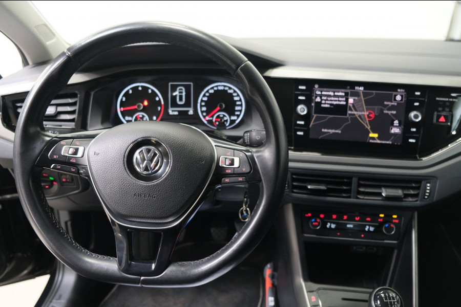 Volkswagen Polo 1.0 TSI Comfortline - N.A.P. Airco, Cruise, Camera, Carplay, Navi.