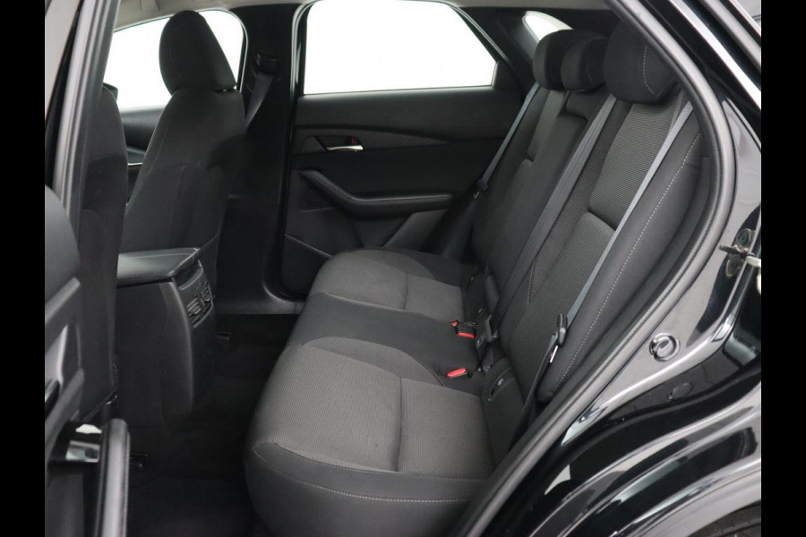 Mazda CX-30 2.0 e-SkyActiv-X M Hybrid Comfort | Stoelverwarming | Head-Up | Camera | Carplay | Adaptive cruise | Navigatie | Stuurverwarming | 18'' | Keyless | Full LED | Climate control