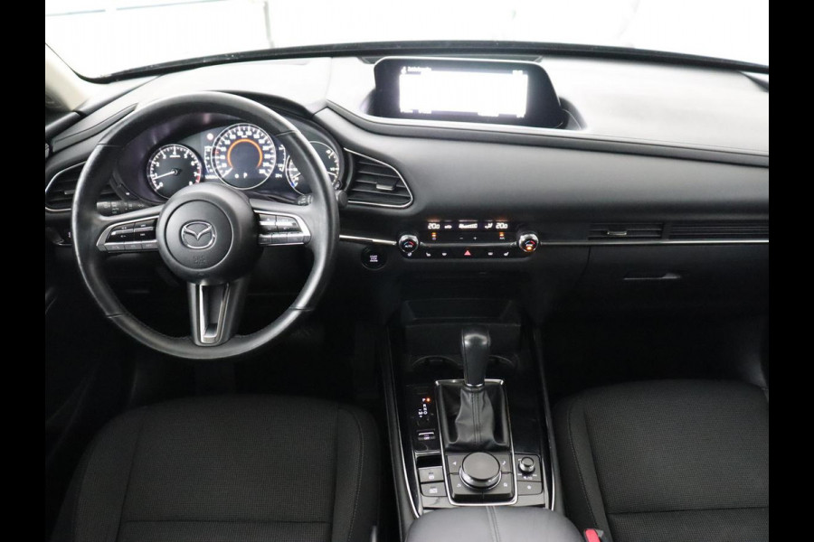 Mazda CX-30 2.0 e-SkyActiv-X M Hybrid Comfort | Stoelverwarming | Head-Up | Camera | Carplay | Adaptive cruise | Navigatie | Stuurverwarming | 18'' | Keyless | Full LED | Climate control
