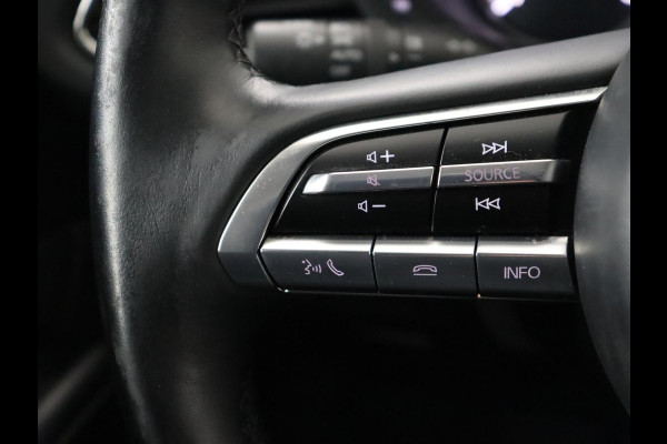 Mazda CX-30 2.0 e-SkyActiv-X M Hybrid Comfort | Stoelverwarming | Head-Up | Camera | Carplay | Adaptive cruise | Navigatie | Stuurverwarming | 18'' | Keyless | Full LED | Climate control