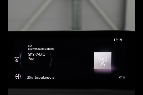 Mazda CX-30 2.0 e-SkyActiv-X M Hybrid Comfort | Stoelverwarming | Head-Up | Camera | Carplay | Adaptive cruise | Navigatie | Stuurverwarming | 18'' | Keyless | Full LED | Climate control