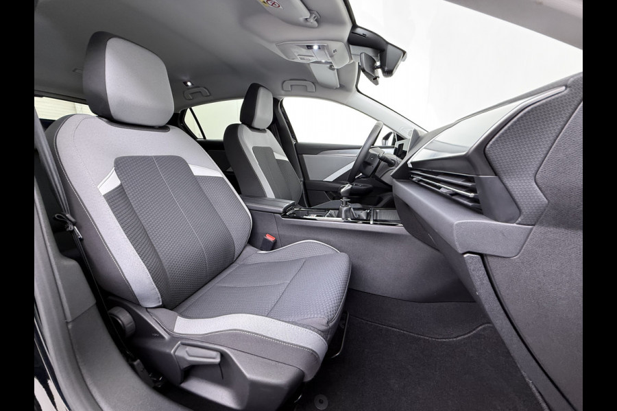 Opel Astra 1.2T 131PK AGR-Comfort Stoel Adap.Cruise Navi Ecc 360°Camera Stoel+Stuurverwarming Apple Carplay/Android Auto Pdc Business Editi Keyless Lmv Led Privacy Glas Isofix Regen-Lichtsensor Origineel Nederlandse Auto