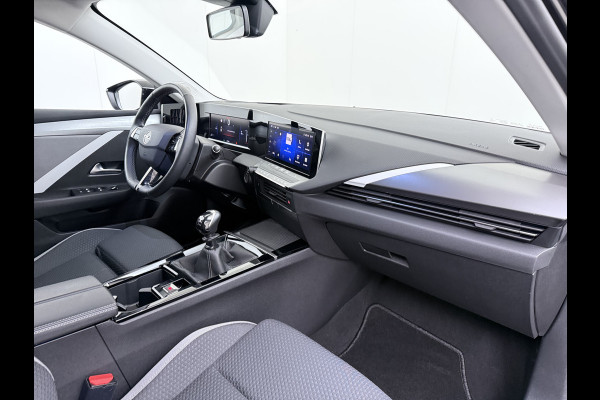 Opel Astra 1.2T 131PK AGR-Comfort Stoel Adap.Cruise Navi Ecc 360°Camera Stoel+Stuurverwarming Apple Carplay/Android Auto Pdc Business Editi Keyless Lmv Led Privacy Glas Isofix Regen-Lichtsensor Origineel Nederlandse Auto