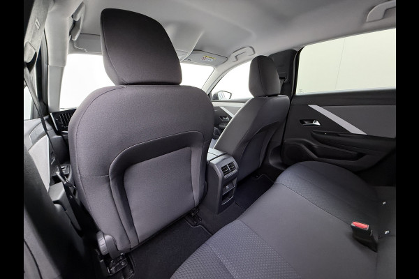 Opel Astra 1.2T 131PK AGR-Comfort Stoel Adap.Cruise Navi Ecc 360°Camera Stoel+Stuurverwarming Apple Carplay/Android Auto Pdc Business Editi Keyless Lmv Led Privacy Glas Isofix Regen-Lichtsensor Origineel Nederlandse Auto