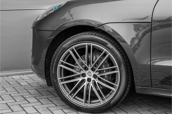 Porsche Macan 2.0 T Luchtv Burmester Sport Chrono ACC Stuurverw 21"