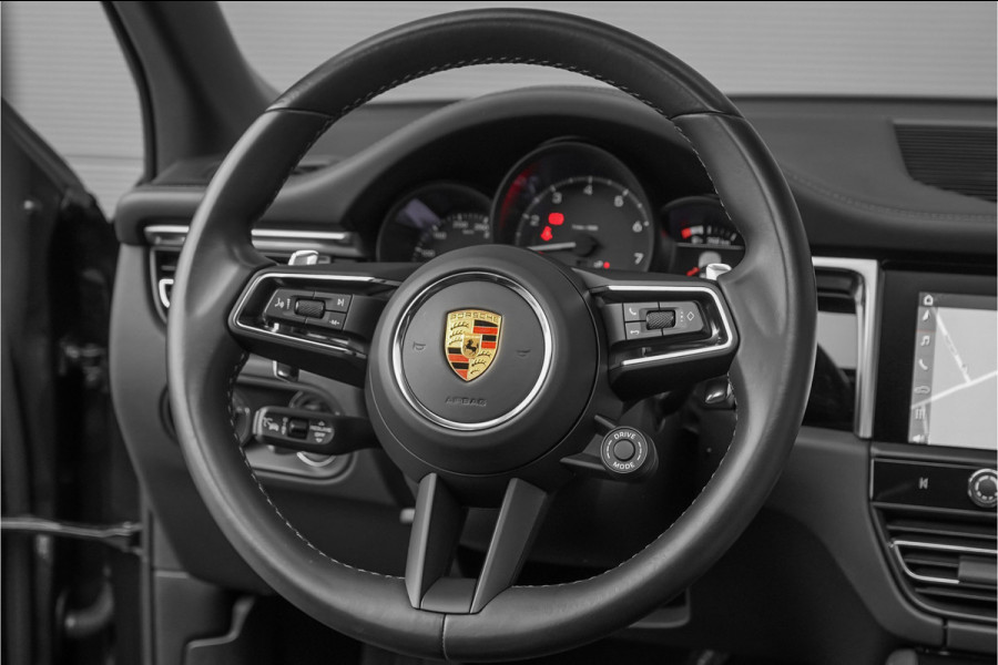 Porsche Macan 2.0 T Luchtv Burmester Sport Chrono ACC Stuurverw 21"