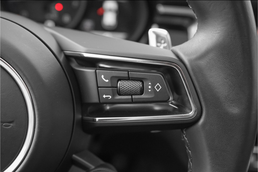 Porsche Macan 2.0 T Luchtv Burmester Sport Chrono ACC Stuurverw 21"