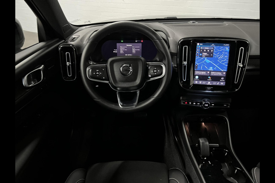 Volvo XC40 Ultimate Open dak | Adapt. cruise | 360 camera | Stuur-/stoelverwarming | Harman/Kardon | Memory | Carplay