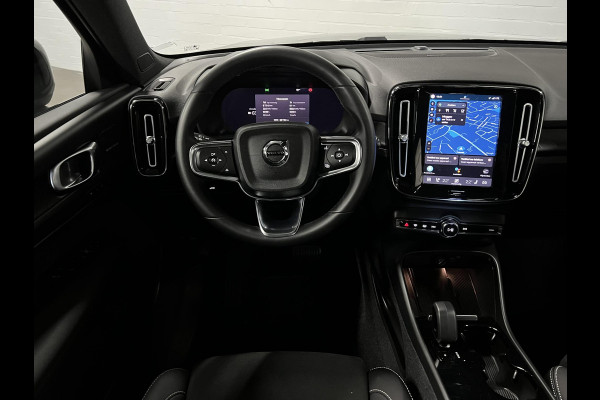 Volvo XC40 Ultimate Open dak | Adapt. cruise | 360 camera | Stuur-/stoelverwarming | Harman/Kardon | Memory | Carplay