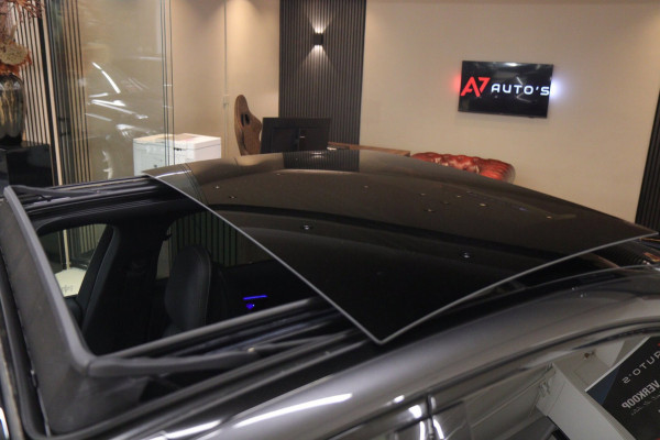 Mercedes-Benz C-Klasse 300 E AMG Line NAP/PANO/HUD/CARPLAY/SFEERVERLICHTING/MEM/BOMVOL