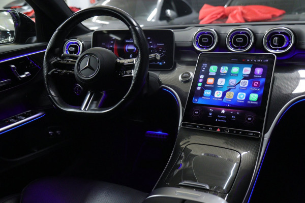 Mercedes-Benz C-Klasse 300 E AMG Line NAP/PANO/HUD/CARPLAY/SFEERVERLICHTING/MEM/BOMVOL