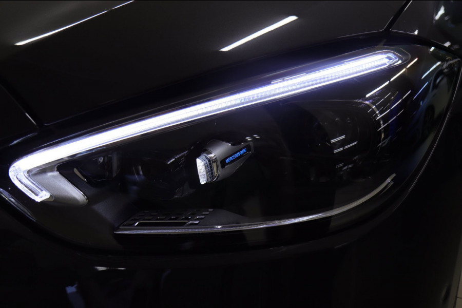 Mercedes-Benz C-Klasse 300 E AMG Line NAP/PANO/HUD/CARPLAY/SFEERVERLICHTING/MEM/BOMVOL