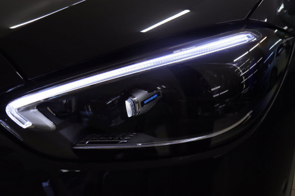 Mercedes-Benz C-Klasse 300 E AMG Line NAP/PANO/HUD/CARPLAY/SFEERVERLICHTING/MEM/BOMVOL