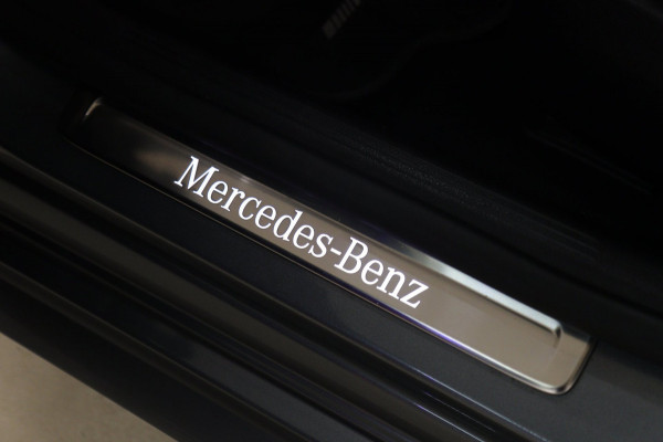 Mercedes-Benz C-Klasse 300 E AMG Line NAP/PANO/HUD/CARPLAY/SFEERVERLICHTING/MEM/BOMVOL