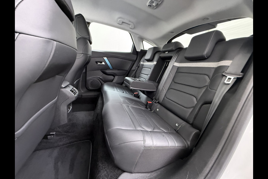 Citroën Ë-C4 Shine Pack Business 50kWh Warmtepomp Leder+Verwarmd Head-Up SOH 95% Adap.Cruise 3D-Navi 360°Camera Apple Carplay Android Auto Ec Stuurverwarming Keyless Lane Assist Privacy Glas Led Lmv DAB Regen-Lichtsensor 1e Eigenaar Origineel Nederlandse Auto