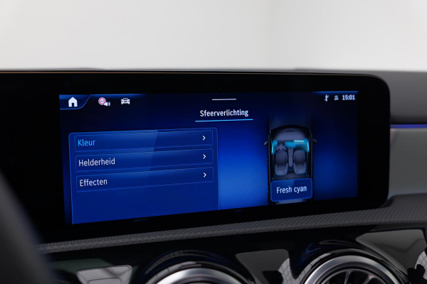 Mercedes-Benz A-Klasse 200 AMG Line |Pano|AlpineGrau|Ambient|