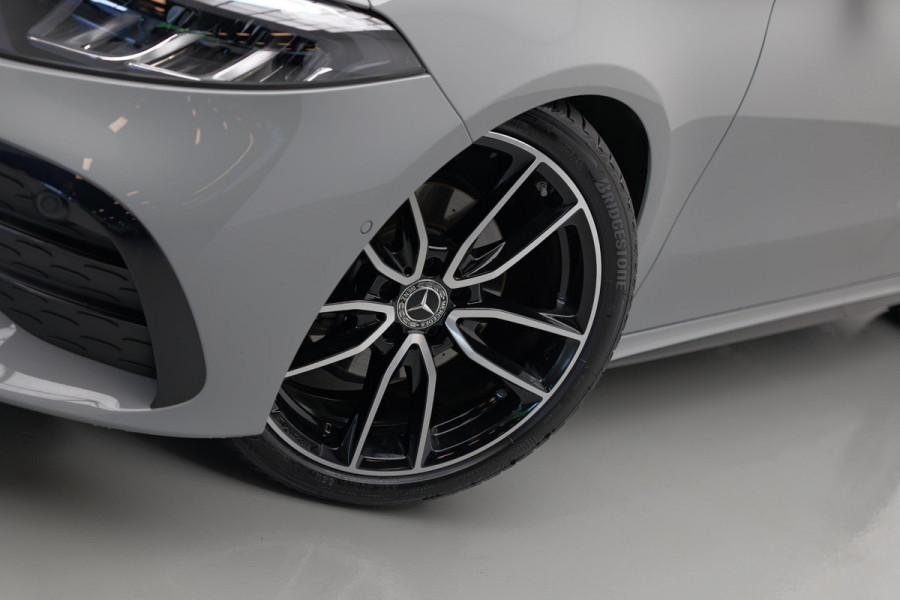 Mercedes-Benz A-Klasse 200 AMG Line |Pano|AlpineGrau|Ambient|