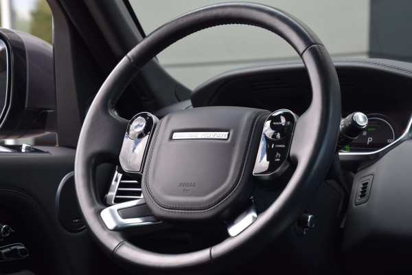 Land Rover Range Rover P400e Vogue