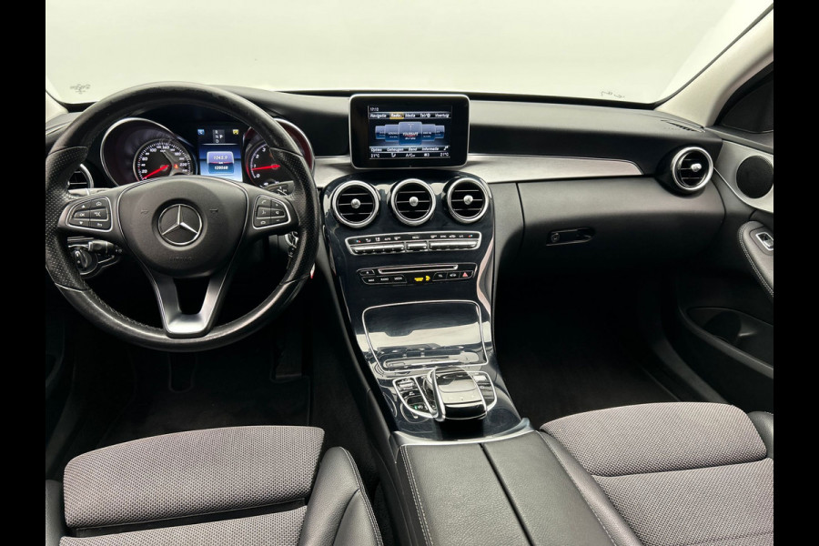 Mercedes-Benz C-Klasse Estate 200 Premium | Trekhaak | Stoelverwarming | Half/Leder |