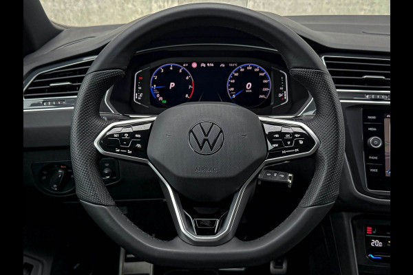 Volkswagen Tiguan 1.5TSI R-line Business+ 150pk DSG Automaat! Panoramadak|Virtual|IQ LED Plus|ACC|Lane+Side|Black Pack|20|Trekhaak