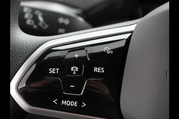 Volkswagen ID.5 Pro 77 kWh Navigatie Apple Carplay/Android Auto Climate control Wireless PDC VA+Camera Adaptive Cruise Control 19" Velgen Narvik Full LED