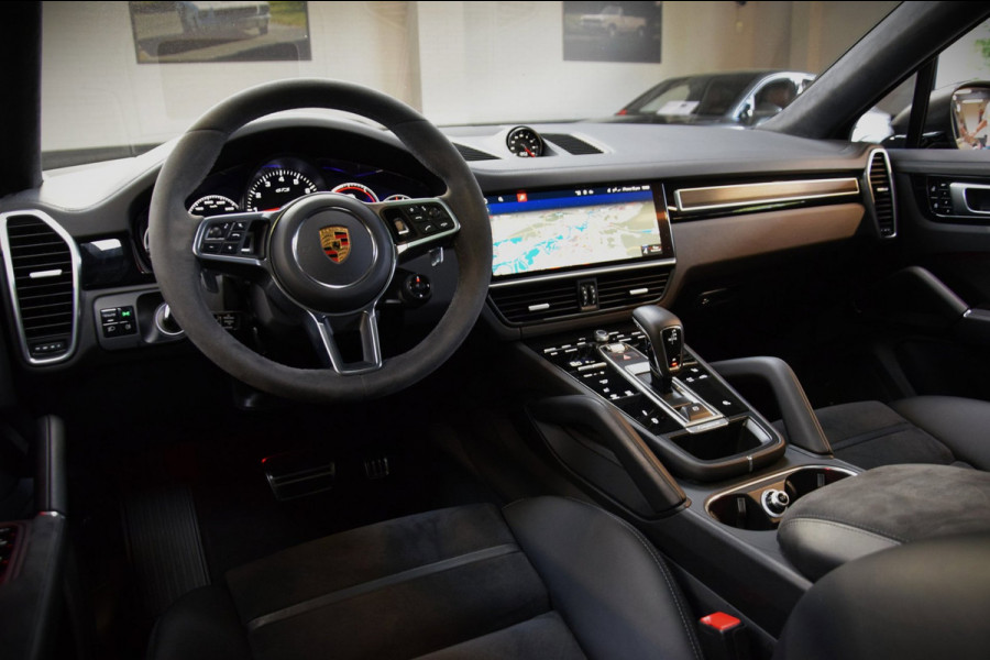 Porsche Cayenne Coupé 4.0 GTS V8 Panoramadak|Soft-Close|Head-up|Night-vision|ACC|Dealer onderhouden|BTW
