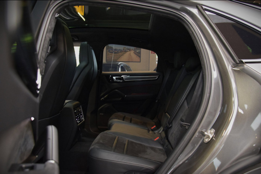 Porsche Cayenne Coupé 4.0 GTS V8 Panoramadak|Soft-Close|Head-up|Night-vision|ACC|Dealer onderhouden|BTW