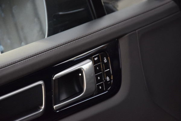 Porsche Cayenne Coupé 4.0 GTS V8 Panoramadak|Soft-Close|Head-up|Night-vision|ACC|Dealer onderhouden|BTW