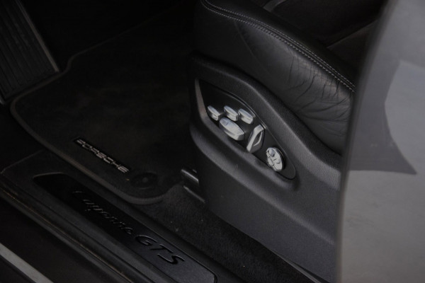 Porsche Cayenne Coupé 4.0 GTS V8 Panoramadak|Soft-Close|Head-up|Night-vision|ACC|Dealer onderhouden|BTW