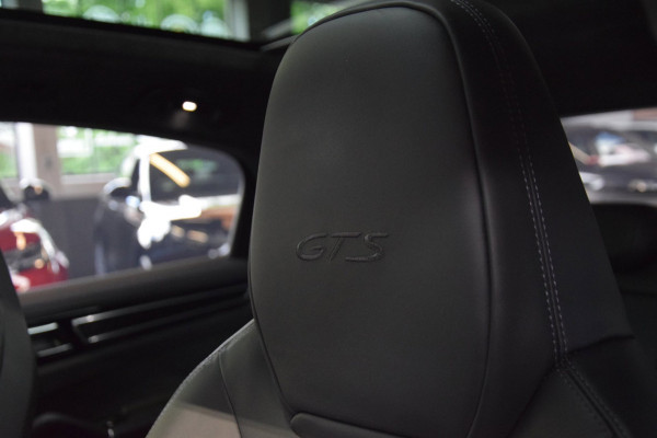 Porsche Cayenne Coupé 4.0 GTS V8 Panoramadak|Soft-Close|Head-up|Night-vision|ACC|Dealer onderhouden|BTW