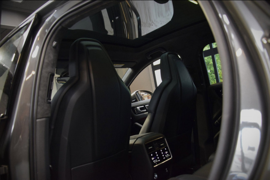 Porsche Cayenne Coupé 4.0 GTS V8 Panoramadak|Soft-Close|Head-up|Night-vision|ACC|Dealer onderhouden|BTW