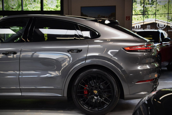 Porsche Cayenne Coupé 4.0 GTS V8 Panoramadak|Soft-Close|Head-up|Night-vision|ACC|Dealer onderhouden|BTW