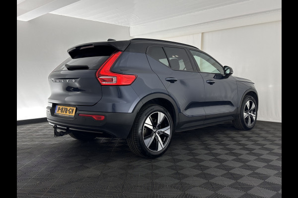 Volvo XC40 Recharge Plus [ 3-Fase-11kW ] {SOH-90%} (INCL-BTW) *HEATPUMP | ADAPTIVE-CRUISE | FULL-LED | BLINDSPOT | HEATED-SPORTSEATS | KEYLESS | DIGI-COCKPIT | CAMERA | PRIVACY-GLASS | ECC | TOWBAR | PDC | 19''ALU*
