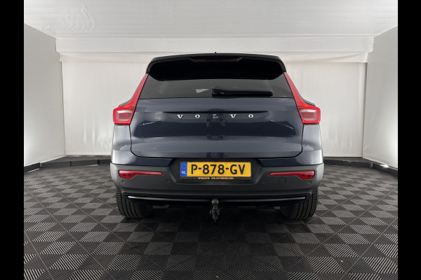 Volvo XC40 Recharge Plus [ 3-Fase-11kW ] {SOH-90%} (INCL-BTW) *HEATPUMP | ADAPTIVE-CRUISE | FULL-LED | BLINDSPOT | HEATED-SPORTSEATS | KEYLESS | DIGI-COCKPIT | CAMERA | PRIVACY-GLASS | ECC | TOWBAR | PDC | 19''ALU*