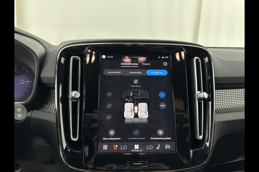 Volvo XC40 Recharge Plus [ 3-Fase-11kW ] {SOH-90%} (INCL-BTW) *HEATPUMP | ADAPTIVE-CRUISE | FULL-LED | BLINDSPOT | HEATED-SPORTSEATS | KEYLESS | DIGI-COCKPIT | CAMERA | PRIVACY-GLASS | ECC | TOWBAR | PDC | 19''ALU*