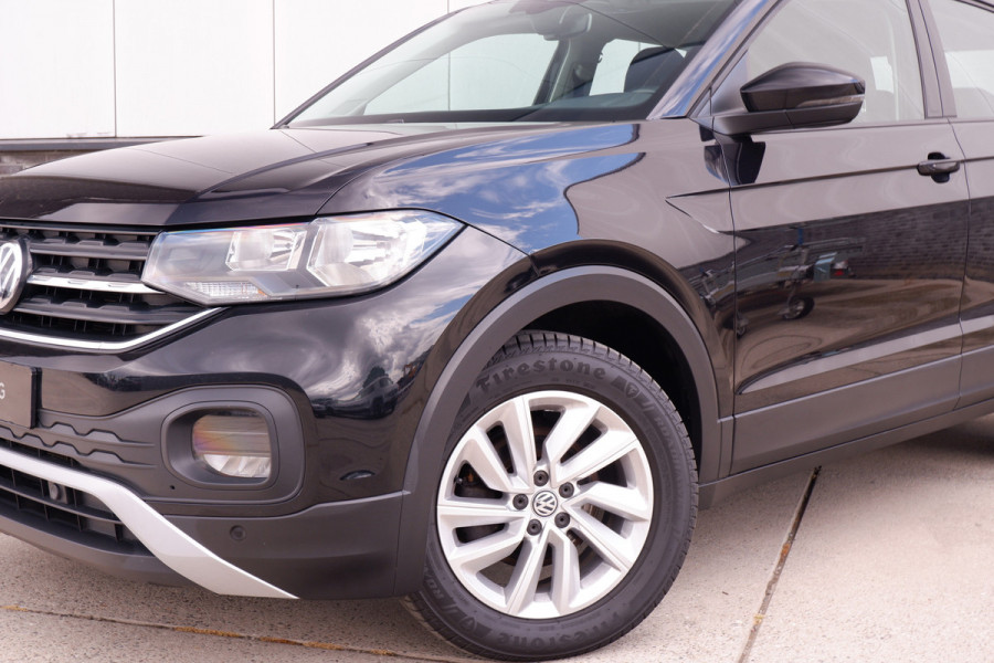 Volkswagen T-Cross 1.0 TSI Life | Trekhaak | Carplay | Camera | Adap. Cruise | PDC | Blind-Spot