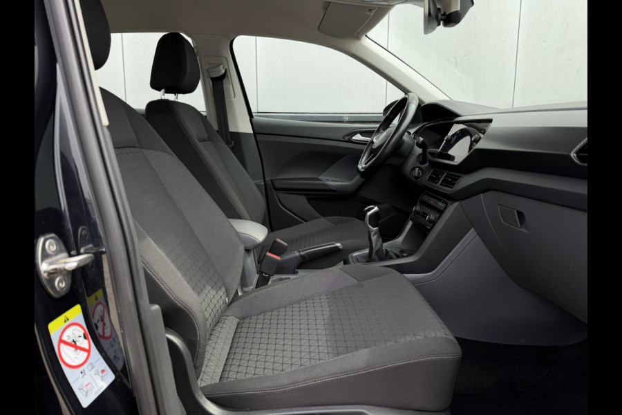 Volkswagen T-Cross 1.0 TSI Life | Trekhaak | Carplay | Camera | Adap. Cruise | PDC | Blind-Spot