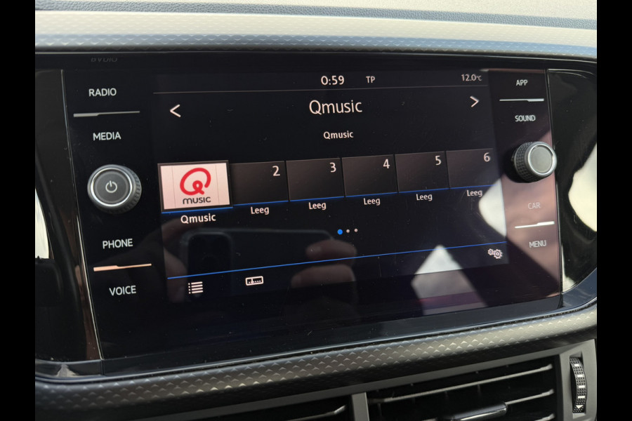 Volkswagen T-Cross 1.0 TSI Life | Trekhaak | Carplay | Camera | Adap. Cruise | PDC | Blind-Spot