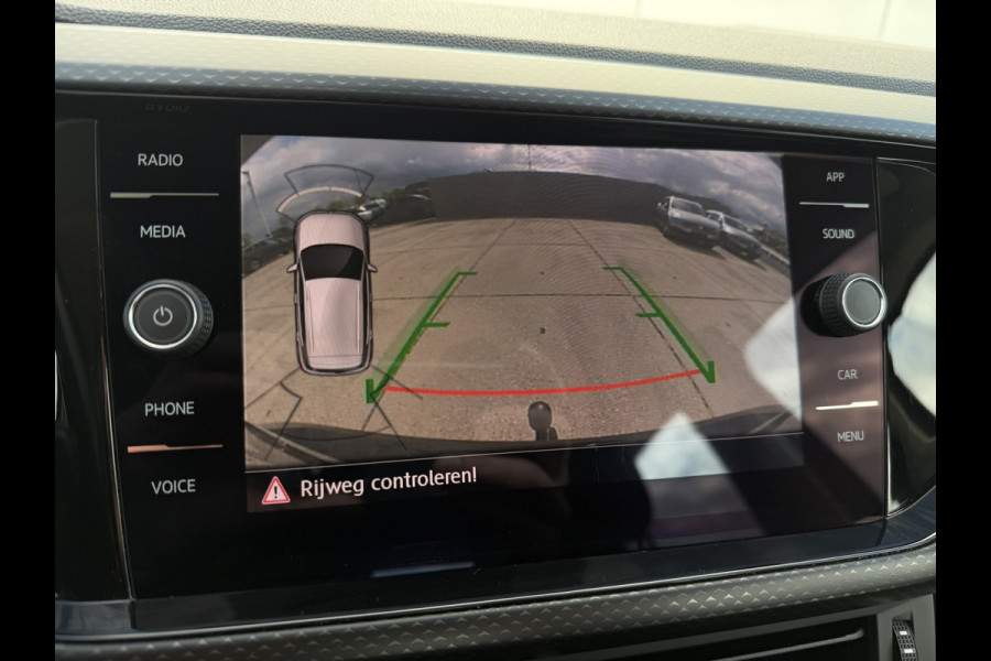 Volkswagen T-Cross 1.0 TSI Life | Trekhaak | Carplay | Camera | Adap. Cruise | PDC | Blind-Spot